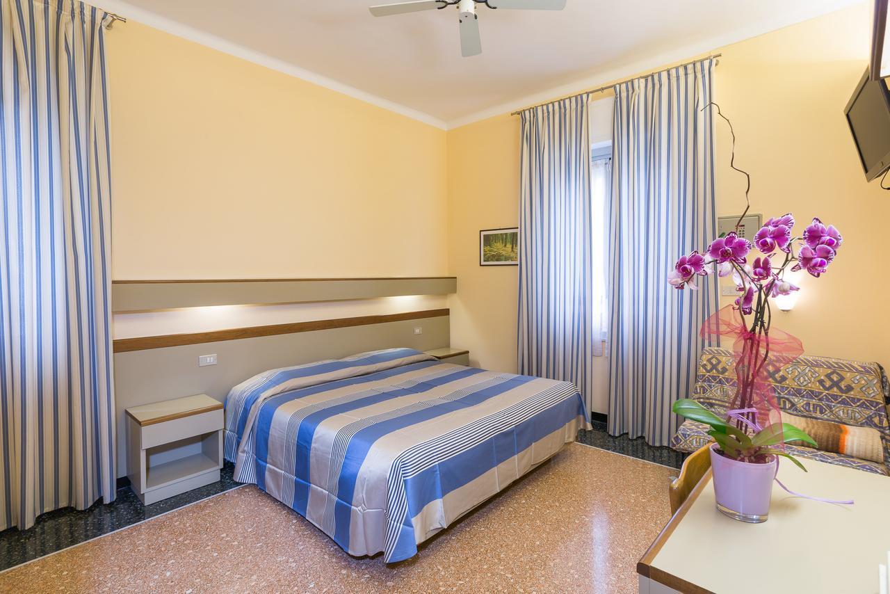 Hotel Villa Delibera Varazze Exterior photo
