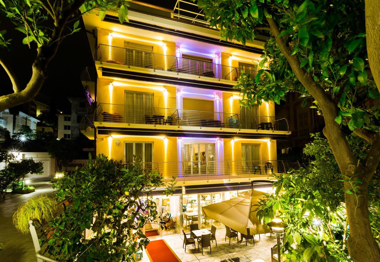 Hotel Villa Delibera Varazze Exterior photo