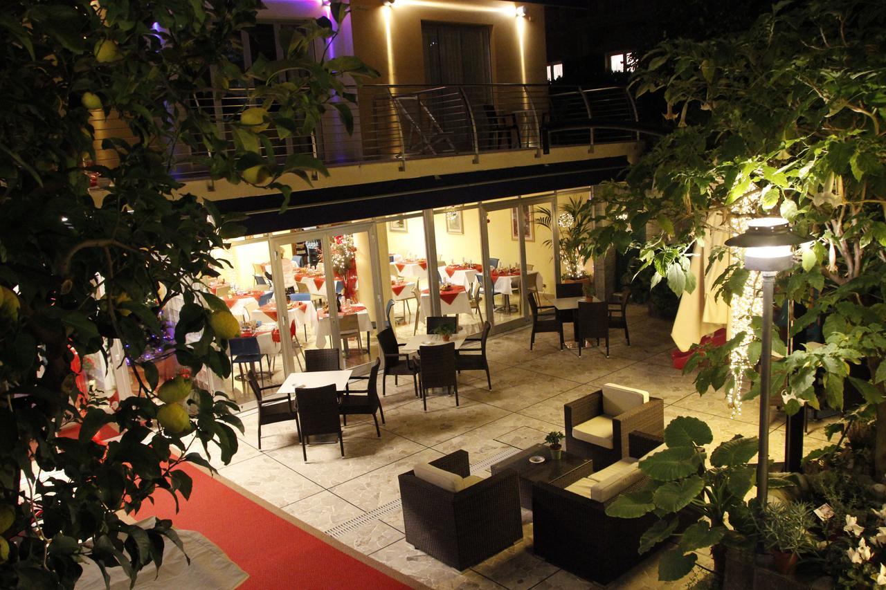 Hotel Villa Delibera Varazze Exterior photo